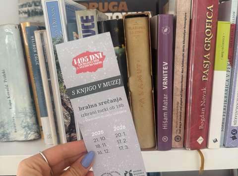 Bralni kotiček na razstavi 1495 dni: Ljubljana v času 2. svetovne vojne