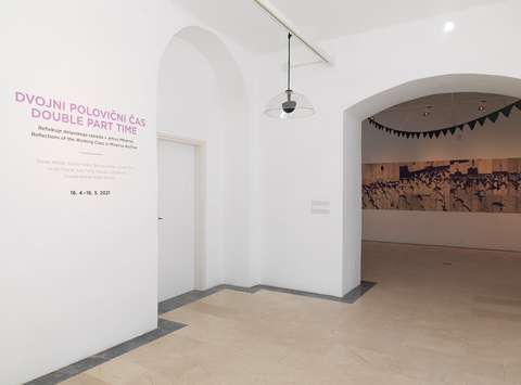 Dvojni polovični čas, Galerija Vžigalica, 2021
