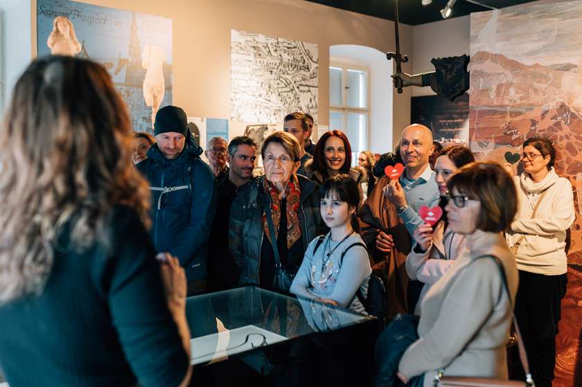 LUV FEST: Ljubezen do...