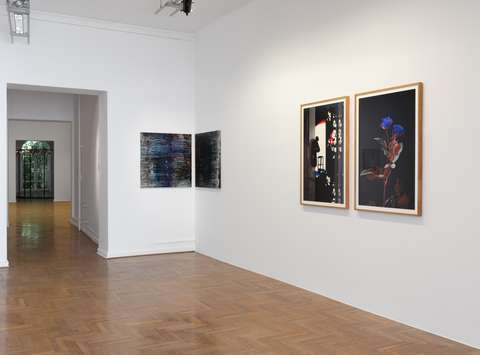 Postavitev razstave Tanja Lažetič: Laž v Mestni galeriji Ljubljana.