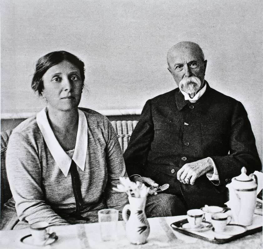 Predsednik Masaryk s hčerko Alice, ok. 1925
