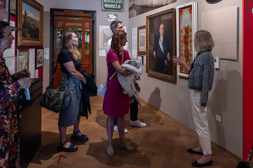 Art Nouveau v Ljubljani, vodstvo s kustosinjo Barbaro Savenc