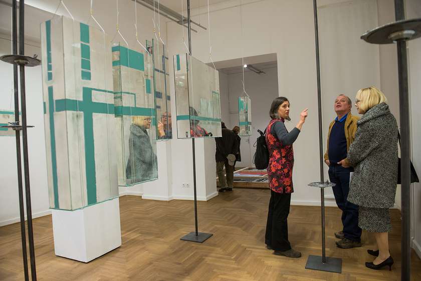 Guided tour of the exhibition "Expanding Sculptural Structures" with Paola Korošec