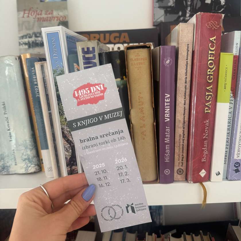 Bralni kotiček na razstavi 1495 dni: Ljubljana v času 2. sveto