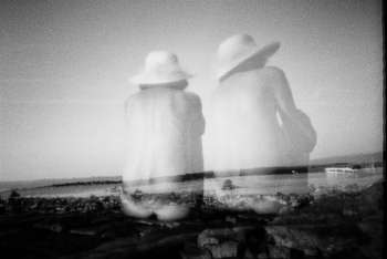 Javno vodstvo po razstavi alumnov Od blizu Začasni naslov