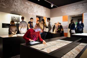 Mednarodni muzejski dan: Vodstvo po stalni razstavi Ljubljana. Zgodovina. Mesto.