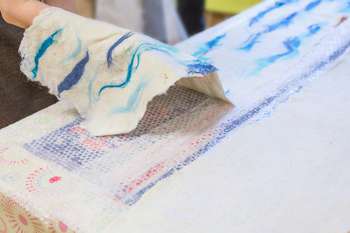 Delavnica polstenja prazničnih volnenih posod