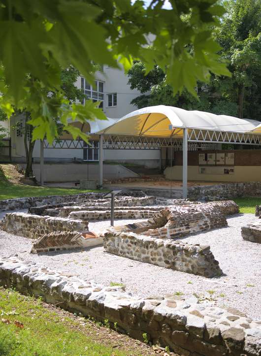 DEKD 2025: Po poteh rimske Emone s strokovnjakinjama – kustosinjo in konservatorko