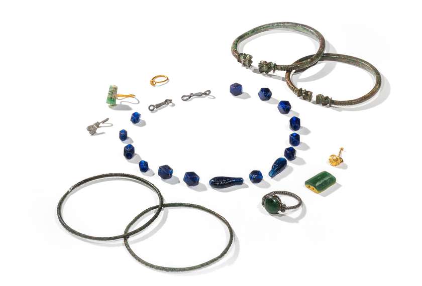 Mednarodni muzejski dan: Skrivnosti nakita iz antične Emone [VSA MESTA ZASEDENA]