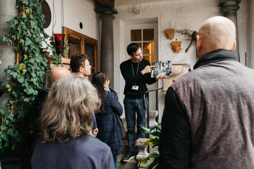 F3ŽO 2025: Brezplačni vodstvi po Plečnikovi hiši za seniorje [VSA MESTA SO ZASEDENA]