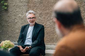 ARS MEMORIAE: zadnje vodstvo po razstavi s kuratorjem Tevžem Logarjem