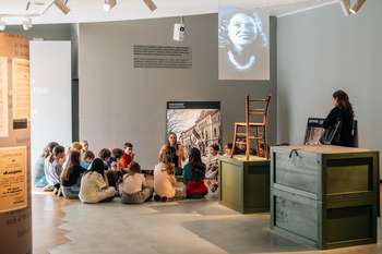 Tudi med vojno so se sladkali…