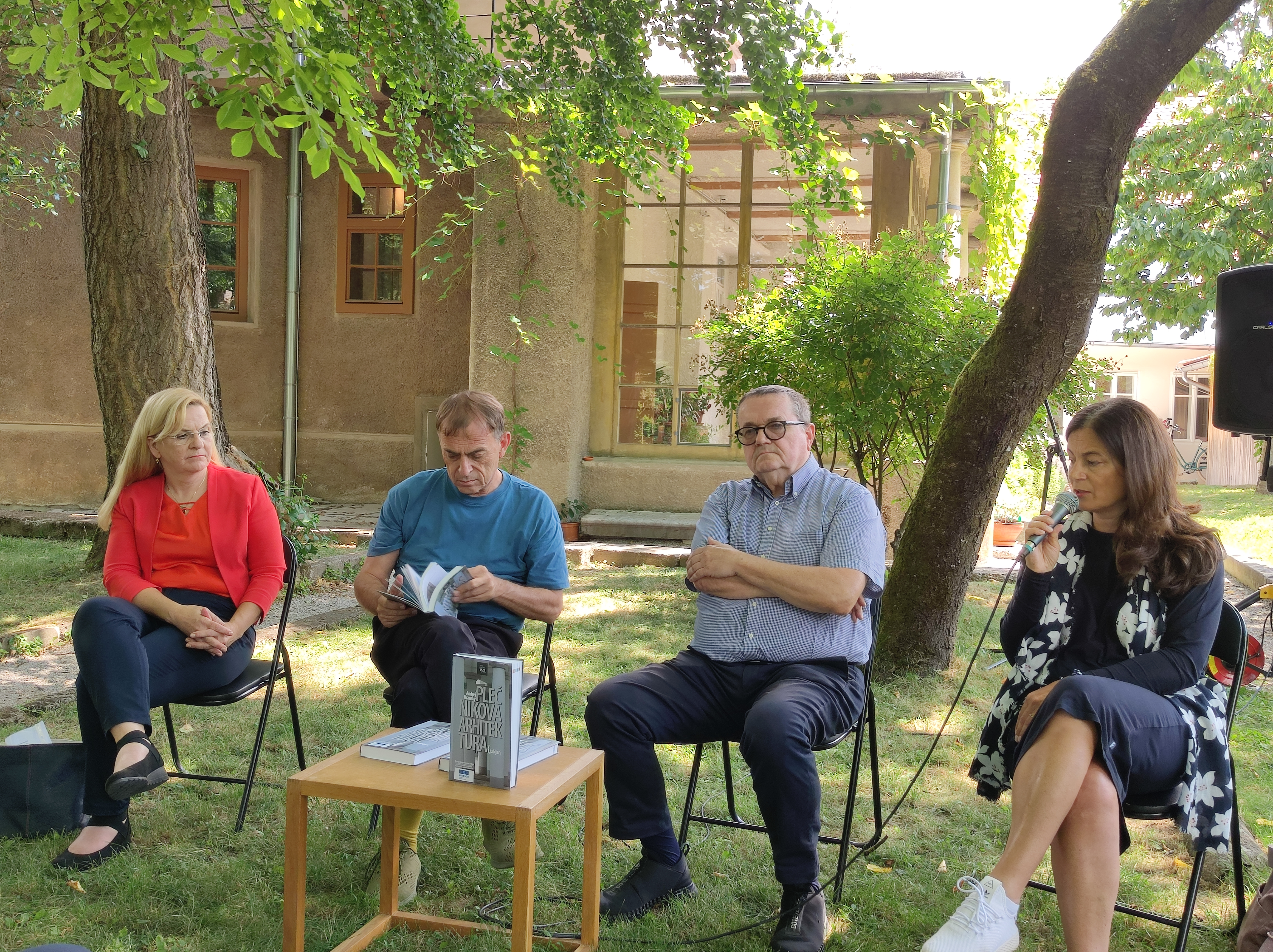 Predstavitev druge, dopolnjene izdaje vodnika na vrtu Plečnikove hiše
